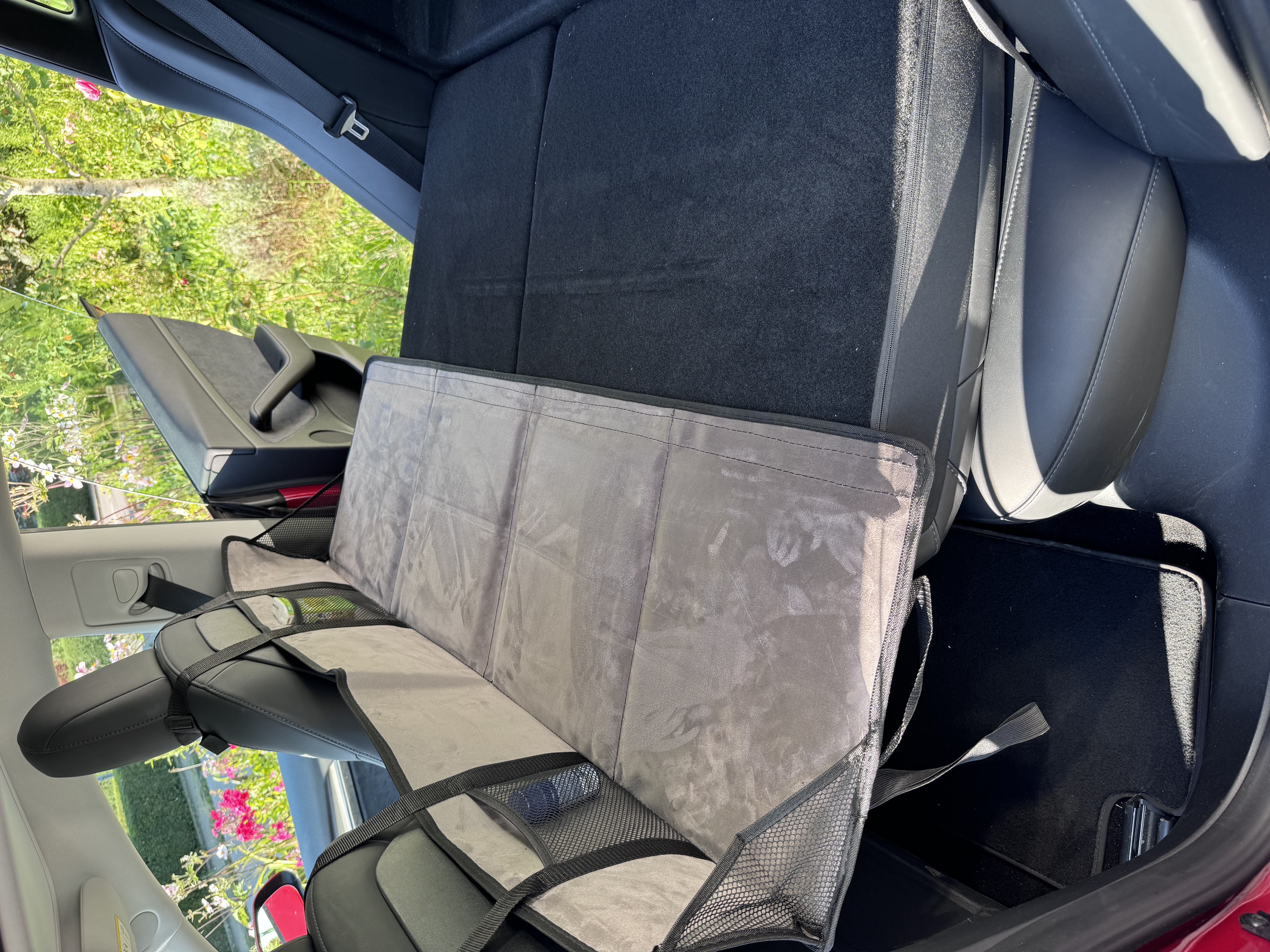 Back seat mattress extension for camping mattress, vehicles: Tesla Model 3, Highland, Y, S and X