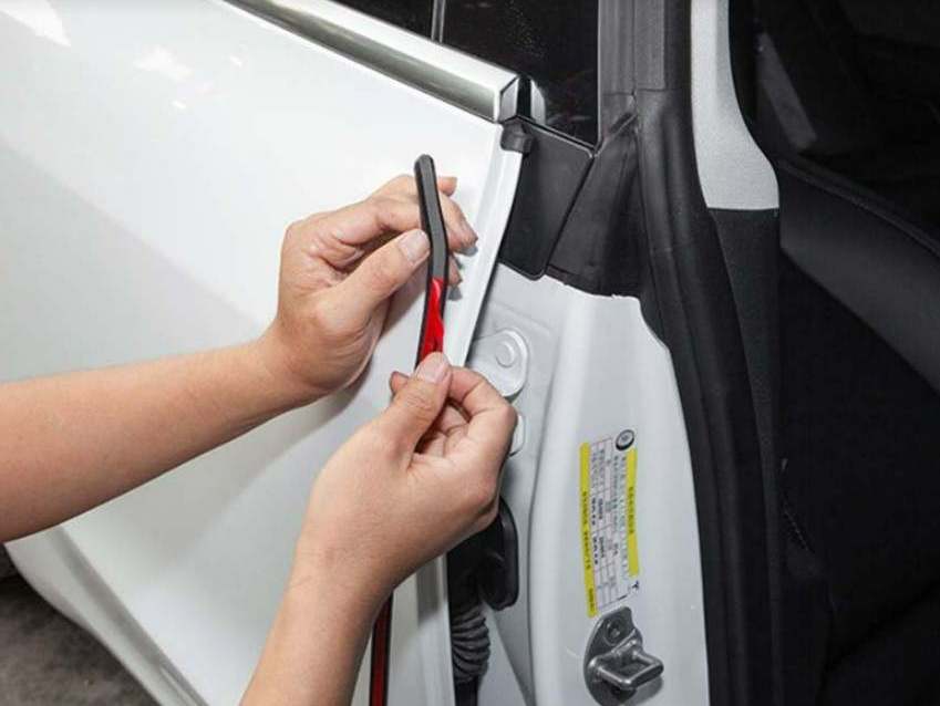 Tür Gummi Klebe-Dichtungen SET für Tesla Model 3, Geräuschreduzierung, Schutz vor Schmutz, mehr Komfort Tür Gummi Klebe-Dichtungen SET für Tesla Model 3, Geräuschreduzierung, Schutz vor Schmutz, mehr Komfort